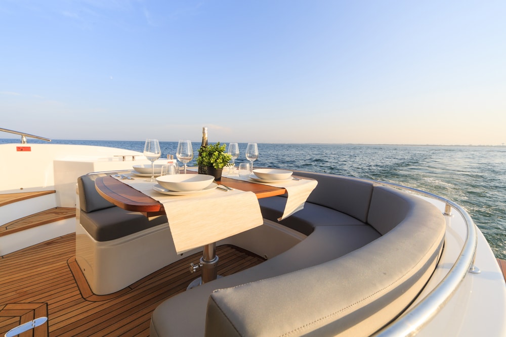 dinner cruise yacht rentals